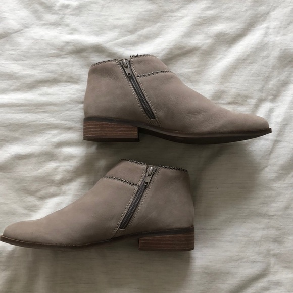 Lucky Brand Gray/Taupe Booties - Picture 3 of 6